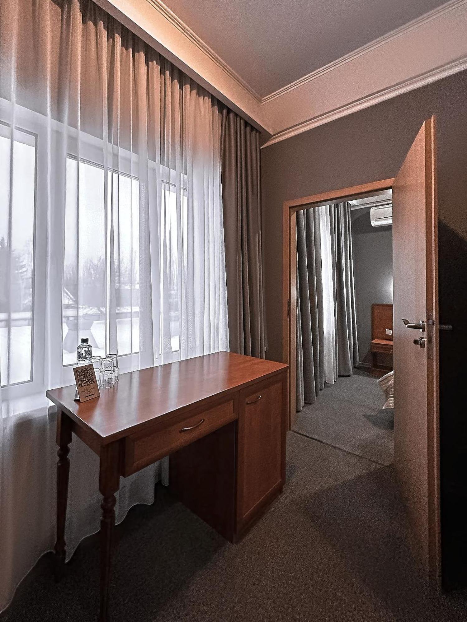Готель Зірка Kropyvnyckyj Exteriér fotografie